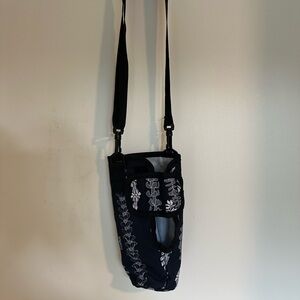 Leiohu water bottle carrier NEW
